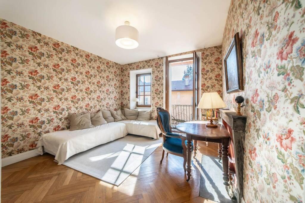 Ferienwohnung Le Rousseau Annecy Exterior foto
