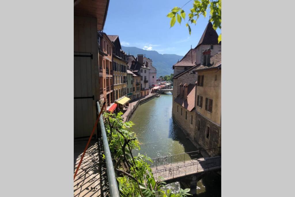 Ferienwohnung Le Rousseau Annecy Exterior foto